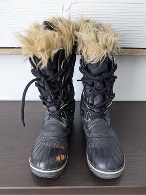 Sorel Tofino II waterproof snow boots